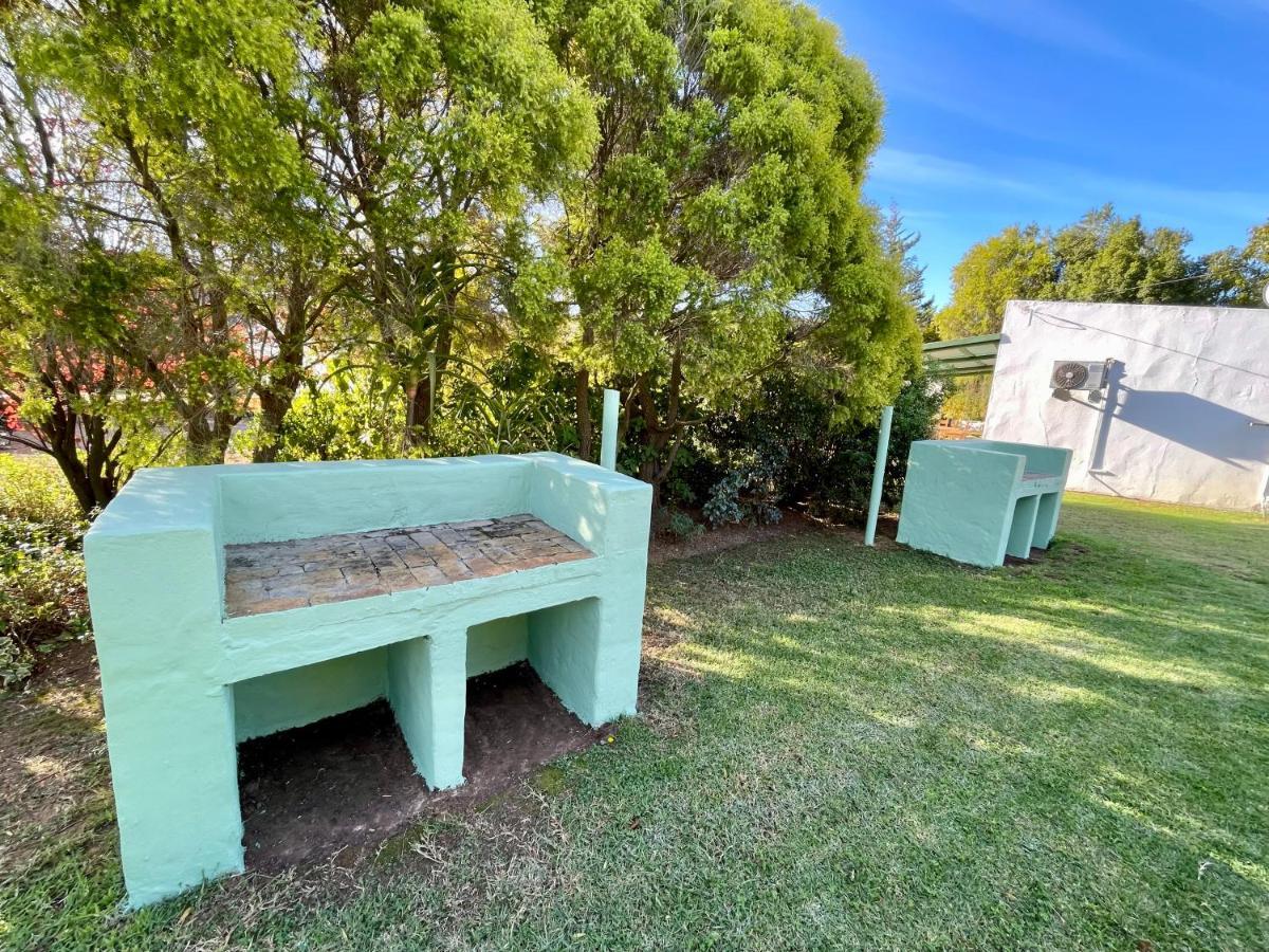 Hostal Blue Cow Barn - Boutique Farm Barrydale Exterior foto